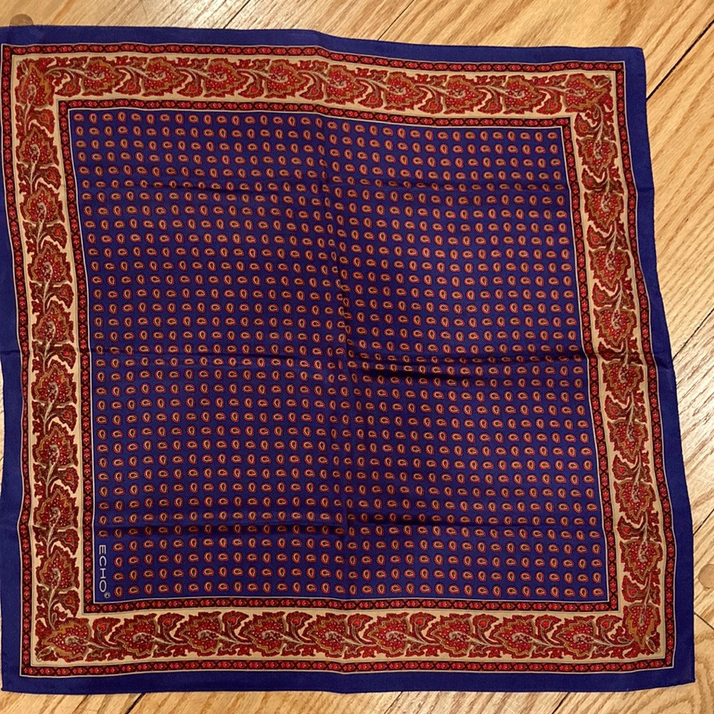 Echo square silk scarf in a traditional foulard print with contrast border